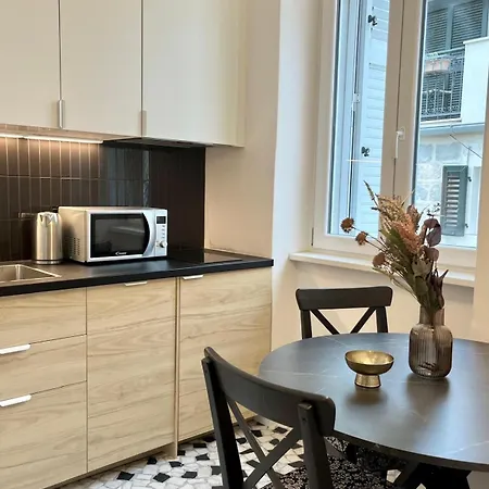 Old Town Bolero Luxury Apartment
